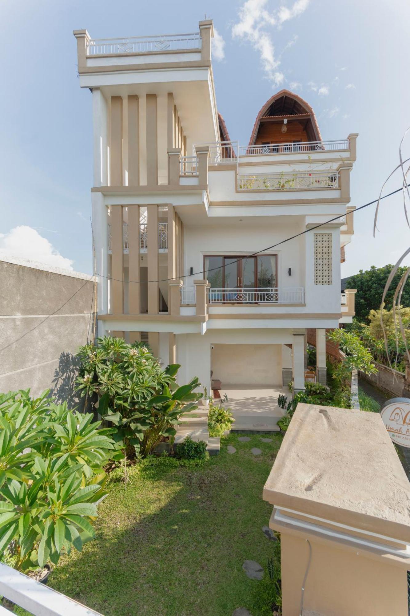 Guest house Umah Anyar Teges 2*
